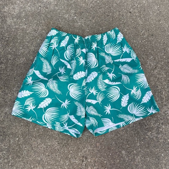 L. L. Bean palm print cotton shorts - Picture 2 of 5